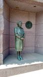 FDR Memorial - Statue of Eleanor Roosevelt